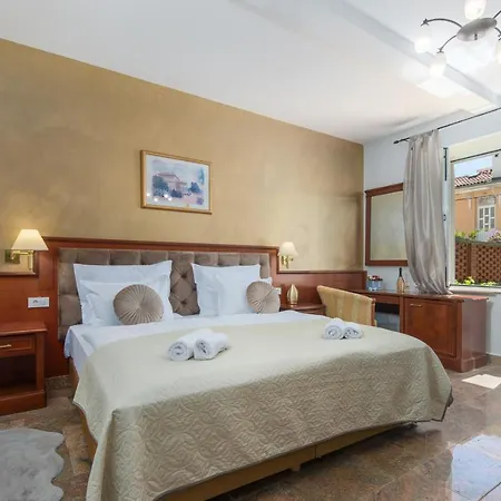 Royal Apartment