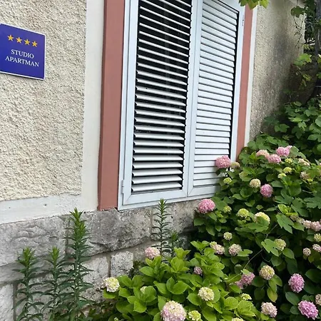 Royal Apartment