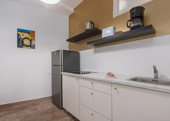 Royal أوباتيا